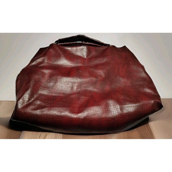 SISY Large Handbag Burgundy Zip Pockets Nwt - Picture 13 of 15